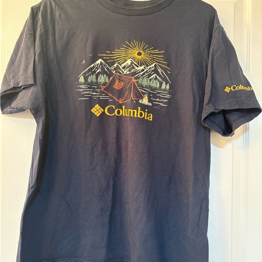 Columbia Men's Navy Graphic T-Shirt